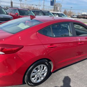 HYUNDAI ELANTRA SE - 9