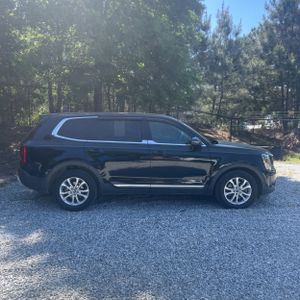 KIA TELLURIDE LX - 10