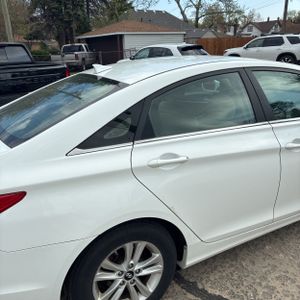 HYUNDAI SONATA GLS - 9