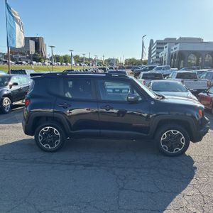 JEEP RENEGADE TRAILHAWK - 10