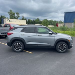 2024 Chevrolet TRAILBLAZER LT photo 10