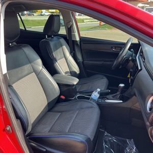 صورة مصغرة 33 لـ 2017 Toyota COROLLA SE