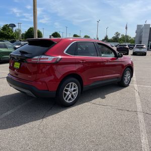 FORD EDGE SEL - 7