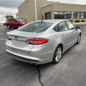 FORD FUSION SE - 8