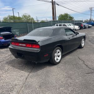 DODGE CHALLENGER SXT - 8
