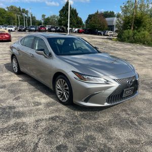صورة 12 لـ 2019 Lexus ES 300H LUXURY