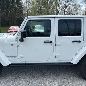 JEEP WRANGLER UNLIMITED ALTITUDE - 4