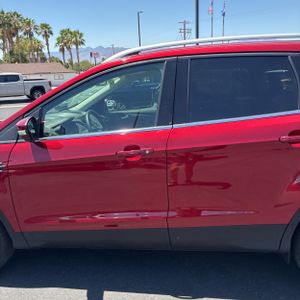 صورة 4 لـ 2019 FORD ESCAPE TITANIUM