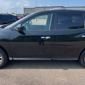 2015 Nissan PATHFINDER SV 照片 4