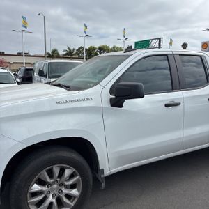 2022 Chevrolet SILVERADO 1500 CUSTOM — фото 2