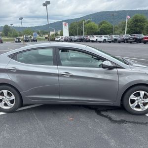 صورة 11 لـ 2014 Hyundai ELANTRA SE