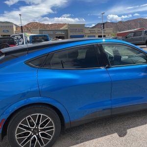 FORD MUSTANG MACH-E PREMIUM - 9