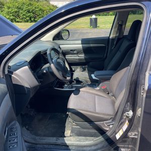 2018 Mitsubishi OUTLANDER ES 缩略图 31