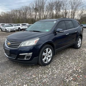 CHEVROLET TRAVERSE LT - 1
