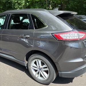 FORD EDGE SEL - 6