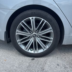 صورة مصغرة 19 لـ 2019 Genesis G80 3.8