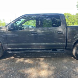 FORD F-150 XLT - 4