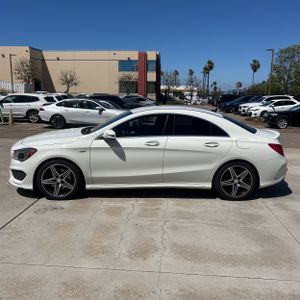 MERCEDES-BENZ CLA - 3