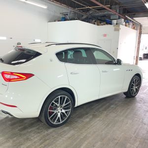 MASERATI LEVANTE S - 10