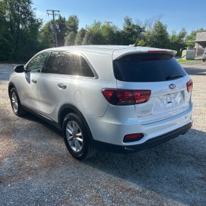 KIA SORENTO LX V6 - 4