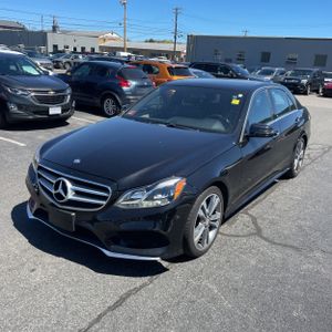 MERCEDES-BENZ E-CLASS - 1