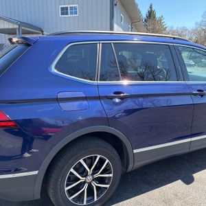 VOLKSWAGEN TIGUAN SE 4MOTION - 9