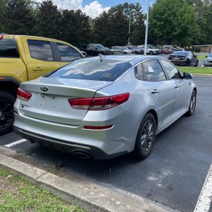 2020 KIA OPTIMA LX 照片 8
