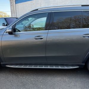 MERCEDES-BENZ GLS - 4