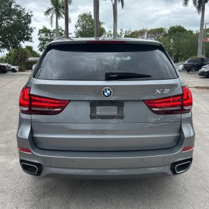 BMW X5 SDRIVE35I - 7