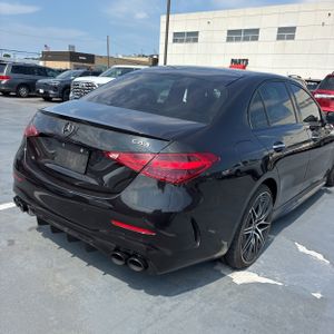 صورة 8 لـ 2023 Mercedes-BENZ C-CLASS AMG