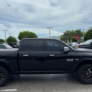2013 RAM 1500 LARAMIE 照片 11