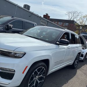 JEEP GRAND CHEROKEE SUMMIT RESERVE - 2