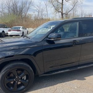 JEEP GRAND CHEROKEE L LIMITED - 2
