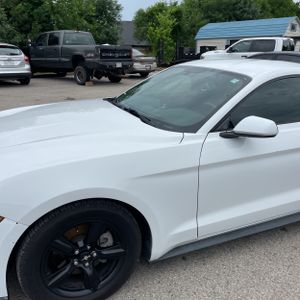 FORD MUSTANG ECOBOOST - 2
