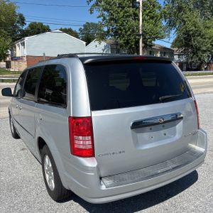 صورة 5 لـ 2010 Chrysler TOWN AND COUNTRY TOURING