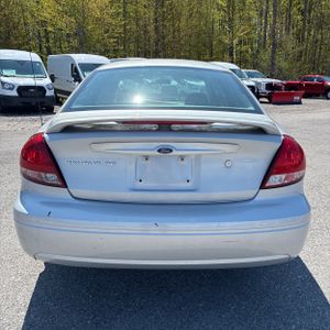 FORD TAURUS SE - 7