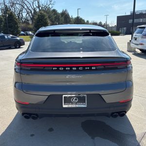 PORSCHE CAYENNE COUPE - 7