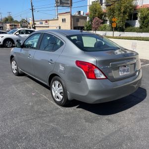 2012 Nissan VERSA 1.6 SV 照片 5