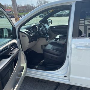 DODGE GRAND CARAVAN SXT - 10