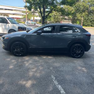 صورة 3 لـ 2023 Mazda CX-30 CARBON EDITION