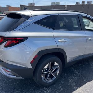 HYUNDAI TUCSON SEL - 9