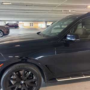 صورة 2 لـ 2023 BMW X7 XDRIVE40I