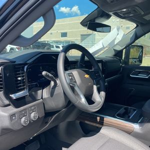 صورة مصغرة 33 لـ 2026 Chevrolet SILVERADO 2500HD LT