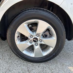 صورة مصغرة 16 لـ 2017 KIA SOUL BASE