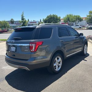 FORD EXPLORER XLT - 8