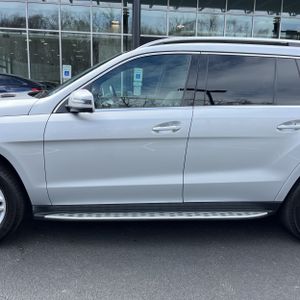 MERCEDES-BENZ GLS - 4