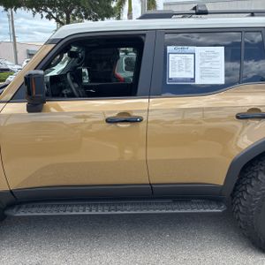 TOYOTA LAND CRUISER - 4