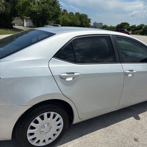2019 Toyota COROLLA LE 照片 9