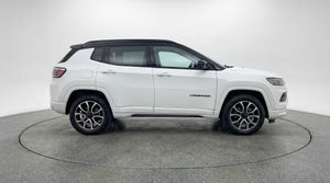 صورة 8 لـ 2025 JEEP COMPASS TRAILHAWK