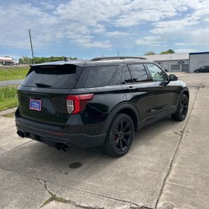 FORD EXPLORER ST - 8
